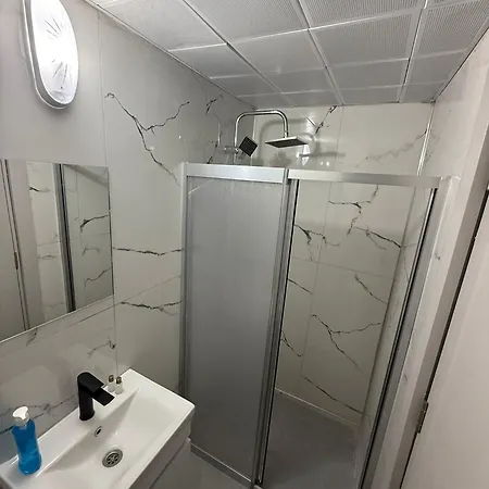 Oezguer Family Hotel Antalya