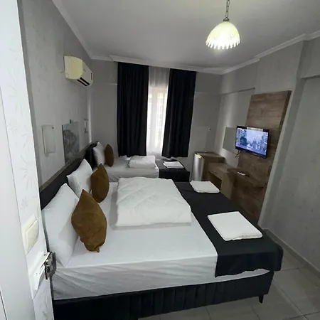 Hotel Oezguer Family