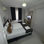 Oezguer Family Hotell Antalya