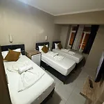 Oezguer Family 2* Antalya