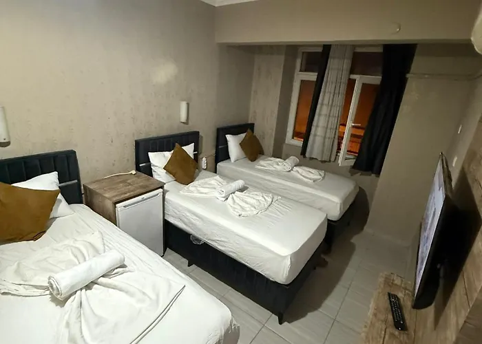 Oezguer Family Hotel Antalya