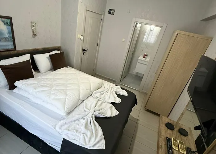 Oezguer Family Hotel