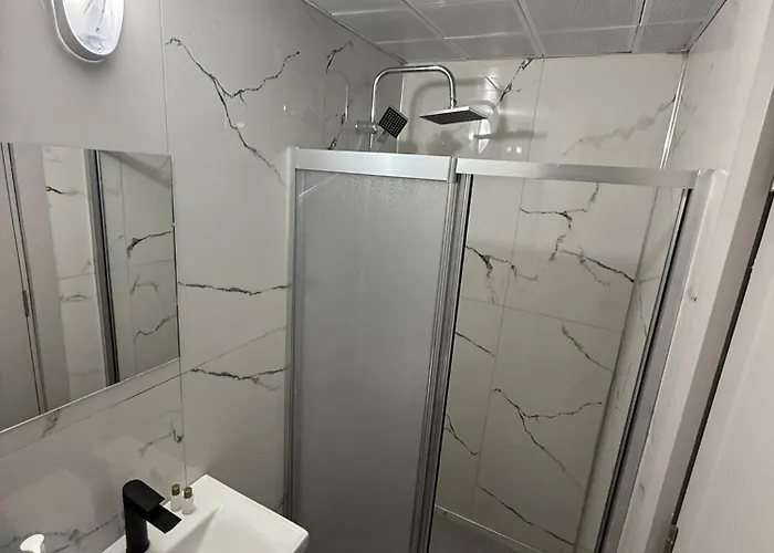 Oezguer Family Hotel Antalya