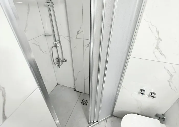 Oezguer Family Hotel