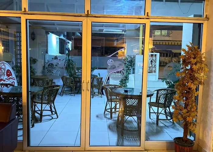 Oezguer Family 2* Antalya