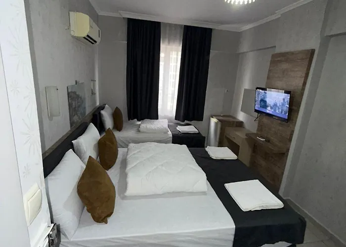 Hotel Oezguer Family